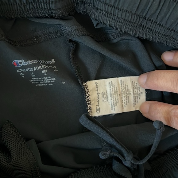 Champion Lightweight Joggers Size Medium - Picture 5 of 7
